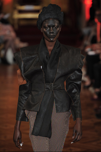 Black Face Paint | The 15 Most Ridiculous Trends from Fashion Month ...