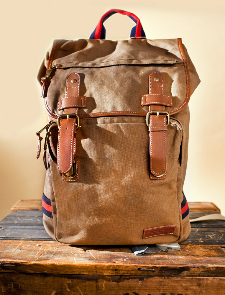 tommy hilfiger workhorse bag