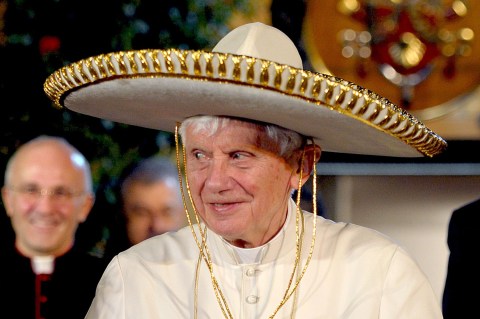 Pope Benedict XVI wears a sombrero in Le