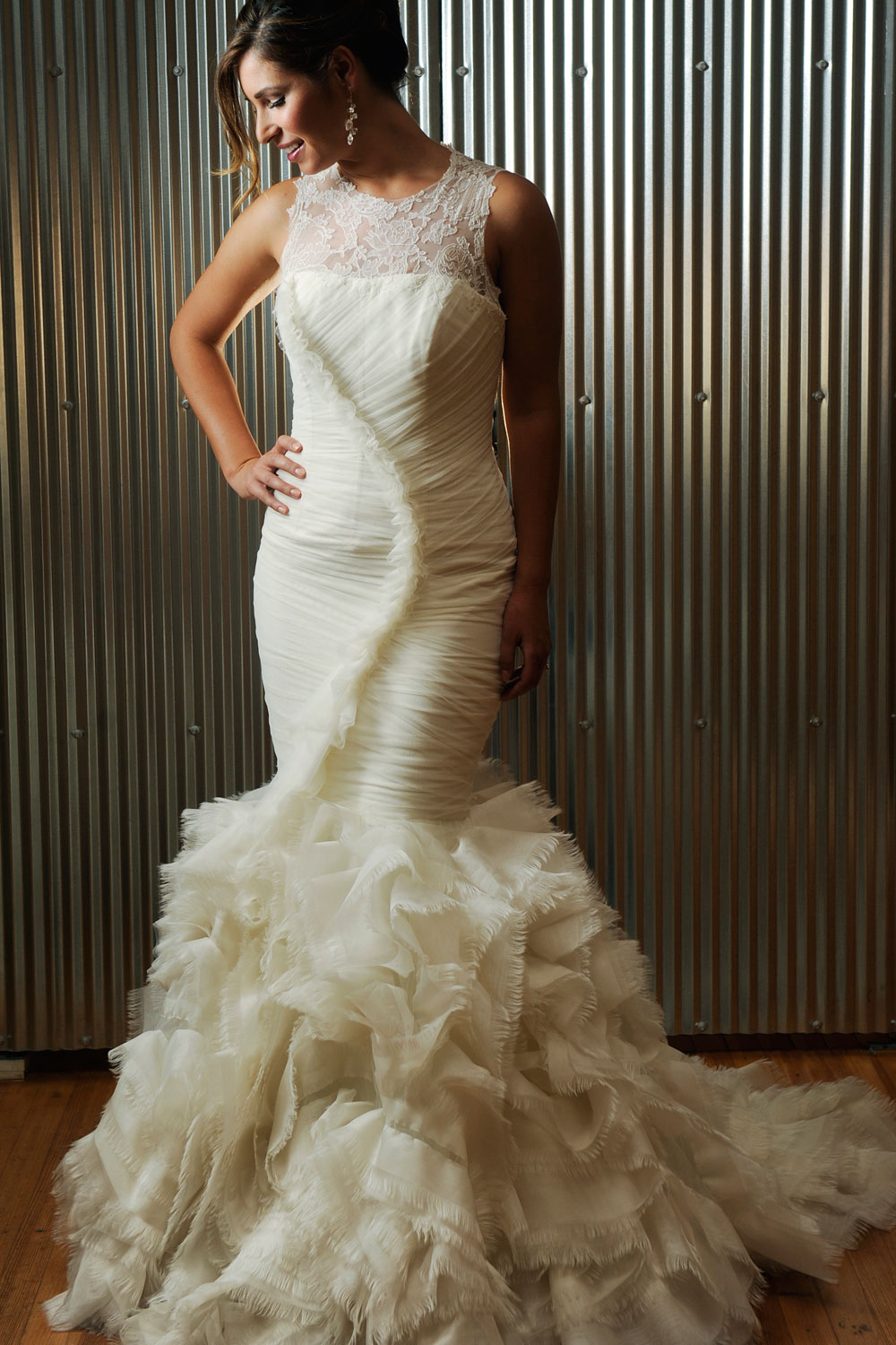 Vera Wang 'Raphaelle' sample // bridal size 12 | The White Room |  Minneapolis, MN Bridal Shop | Wedding Dresses & Gowns